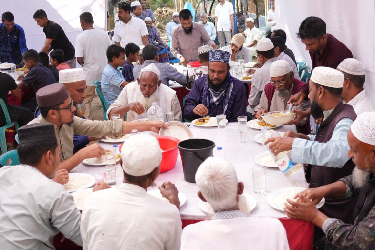 Driftwood Inn - Community Meal - 6